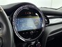 MINI Cooper 5-Deurs 1.5 Camden Edition | airco automatisch | Apple Carplay/Android | cruise control | lederen/stof bekleding | LED koplampen | lichtmetalen velgen 16" |