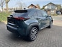 Toyota Yaris Cross 1.5 Hybrid 130 Dynamic+ Comfort Pack dodehoekdetectie / stoelverwarming / stuurwielverwarming / parkeersensoren voor + achter / Navigatie / Apple Carplay / Android Auto / parkeercamera / 10 jaar Toyota garantie / rijklaarprijs incl. Toyota Pechhulppas