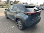 Toyota Yaris Cross 1.5 Hybrid 130 Dynamic+ Comfort Pack dodehoekdetectie / stoelverwarming / stuurwielverwarming / parkeersensoren voor + achter / Navigatie / Apple Carplay / Android Auto / parkeercamera / 10 jaar Toyota garantie / rijklaarprijs incl. Toyota Pechhulppas