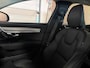 Volvo V90 T6 AWD Recharge R-Design | Schuifdak | Trekhaak | Harman Kardon | Adaptieve Cruise Control | Standkachel met Volvo On Call App | Stoelverwarming voor+achter | Stuurwielverwarming | Pilot Assist | BLIS Dode Hoek Detectie | Parkeercamera | Elektrische voorstoelen geheugen | Lederen bekleding | Zitting verlenging voorstoelen | 18 Inch | Keyless Drive | Parkeersensoren voor+achter | Elektrisch bedienbare achterklep | DAB Radio | Apple Carplay/Android Auto | Volvo On Call met mobiele App functie | Onyx Black Metallic |