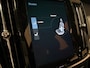 Volvo V90 T6 AWD Recharge R-Design | Schuifdak | Trekhaak | Harman Kardon | Adaptieve Cruise Control | Standkachel met Volvo On Call App | Stoelverwarming voor+achter | Stuurwielverwarming | Pilot Assist | BLIS Dode Hoek Detectie | Parkeercamera | Elektrische voorstoelen geheugen | Lederen bekleding | Zitting verlenging voorstoelen | 18 Inch | Keyless Drive | Parkeersensoren voor+achter | Elektrisch bedienbare achterklep | DAB Radio | Apple Carplay/Android Auto | Volvo On Call met mobiele App functie | Onyx Black Metallic |