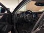 Volvo V90 T6 AWD Recharge R-Design | Schuifdak | Trekhaak | Harman Kardon | Adaptieve Cruise Control | Standkachel met Volvo On Call App | Stoelverwarming voor+achter | Stuurwielverwarming | Pilot Assist | BLIS Dode Hoek Detectie | Parkeercamera | Elektrische voorstoelen geheugen | Lederen bekleding | Zitting verlenging voorstoelen | 18 Inch | Keyless Drive | Parkeersensoren voor+achter | Elektrisch bedienbare achterklep | DAB Radio | Apple Carplay/Android Auto | Volvo On Call met mobiele App functie | Onyx Black Metallic |