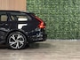 Volvo V90 T6 AWD Recharge R-Design | Schuifdak | Trekhaak | Harman Kardon | Adaptieve Cruise Control | Standkachel met Volvo On Call App | Stoelverwarming voor+achter | Stuurwielverwarming | Pilot Assist | BLIS Dode Hoek Detectie | Parkeercamera | Elektrische voorstoelen geheugen | Lederen bekleding | Zitting verlenging voorstoelen | 18 Inch | Keyless Drive | Parkeersensoren voor+achter | Elektrisch bedienbare achterklep | DAB Radio | Apple Carplay/Android Auto | Volvo On Call met mobiele App functie | Onyx Black Metallic |