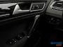 Volkswagen Golf Sportsvan 1.2 TSI Highline | Trekhaak | PDC | Navi | Massage stoel | Stoelverwarming | NAP