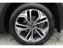 Hyundai Santa Fe 2.4 GDI Premium | Incl. 12 maanden garantie | 7. persoons | Apple carplay/Android auto | Cruise control | Schuif/kantel dak | 360° camera | Elektrisch verstelbare voorstoelen | Afneembare trekhaak |