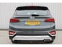 Hyundai Santa Fe 2.4 GDI Premium | Incl. 12 maanden garantie | 7. persoons | Apple carplay/Android auto | Cruise control | Schuif/kantel dak | 360° camera | Elektrisch verstelbare voorstoelen | Afneembare trekhaak |