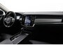 Volvo V90 D4 Momentum Pro | Trekhaak | harman/kardon | Camera | Stoel+Stuurverwarming | Leder