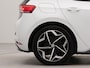 Volkswagen ID.3 First Plus 58 kWh | SoH 94,3% | Apple carplay | Navigatie | Achteruitrij camera | Parkeersensoren voor en achter | Voorstoelen verwarmd | Wifi | Spraakbediening |