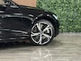 Volvo V60 T6 AWD Recharge Ultra Dark | Trekhaak | 360° Camera | Schuifdak | Head-Up Display | Harman Kardon | 19 Inch | Adaptieve Cruise Control | Stoelverwarming voor+achter | Stuurwielverwarming | Full LED Meesturende koplampen | Pilot Assist | BLIS Dode Hoek Detectie | Elektrische voorstoelen geheugen | Lederen bekleding | Zitting verlenging voorstoelen | Lederen dashboard | Google Infotainment | Keyless Drive | Parkeersensoren voor+achter | Privacy Glass | Elektrisch bedienbare achterklep | DAB Radio | Apple Carplay/Android Auto | Volvo On Call met mobiele App functie | Onyx Black Metallic |