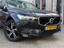 Volvo XC60 2.0 B4 AWD Momentum Pro I Leer I Panorama I Camera I Winterpakket I Trekhaak