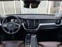 Volvo XC60 2.0 B4 AWD Momentum Pro I Leer I Panorama I Camera I Winterpakket I Trekhaak