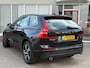 Volvo XC60 2.0 B4 AWD Momentum Pro I Leer I Panorama I Camera I Winterpakket I Trekhaak