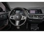 BMW 1-Serie 118i High Executive M-Sport | HARMAN & KARDON | PANORAMADAK | SPORTSTOELEN VOLLEDER INTERIEUR | STOELVERWARMING | SFEERVERLICHTING | CRUISE CONTROL |