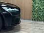 Volvo V60 T6 AWD Recharge Ultra Dark | Trekhaak | 360° Camera | Schuifdak | Head-Up Display | Harman Kardon | 19 Inch | Adaptieve Cruise Control | Stoelverwarming voor+achter | Stuurwielverwarming | Full LED Meesturende koplampen | Pilot Assist | BLIS Dode Hoek Detectie | Elektrische voorstoelen geheugen | Lederen bekleding | Zitting verlenging voorstoelen | Lederen dashboard | Google Infotainment | Keyless Drive | Parkeersensoren voor+achter | Privacy Glass | Elektrisch bedienbare achterklep | DAB Radio | Apple Carplay/Android Auto | Volvo On Call met mobiele App functie | Onyx Black Metallic |