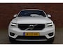 Volvo XC40 T3 163PK Automaat Business Pro | Trekhaak | 19'' | Audio & Park Assist Pack | Climate Pack |