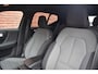 Volvo XC40 T3 163PK Automaat Business Pro | Trekhaak | 19'' | Audio & Park Assist Pack | Climate Pack |