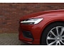 Volvo V60 T4 210PK Automaat Momentum Pro | Schuif-/kanteldak | 19'' | Polestar Optimalisatie |