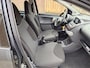 Toyota Aygo 1.0-12V Comfort Navigator, Dealer onderhouden, 5 deurs, Airco