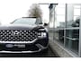 Hyundai Santa Fe 1.6 T-GDI PHEV Premium Plus Sky 7p. TREKHAAK AFNEEMBAAR (1.350KG), PANO, 360° CAMERA, HUD, MEMORY, WINTER PACK, ADAPT. CRUISE, CLIMA, NAVI, PDC V&A, APPLE CARPLAY/ANDROID AUTO, BLIS, KEYLESS, KRELL, ELEKT. ACHTERKLEP, ELEKT. PASSAGIERSSTOEL, STOELVENTILATIE, 39.152KM
