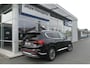 Hyundai Santa Fe 1.6 T-GDI PHEV Premium Plus Sky 7p. TREKHAAK AFNEEMBAAR (1.350KG), PANO, 360° CAMERA, HUD, MEMORY, WINTER PACK, ADAPT. CRUISE, CLIMA, NAVI, PDC V&A, APPLE CARPLAY/ANDROID AUTO, BLIS, KEYLESS, KRELL, ELEKT. ACHTERKLEP, ELEKT. PASSAGIERSSTOEL, STOELVENTILATIE, 39.152KM