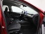Ford Focus 1.0 EcoBoost Titanium Business | Afn. Trekhaak | Stoel- & Stuurwielverwarming | Camera | Keyless | Licht- & Regensensor | Full-Map Navigatie | Voorruit Verwarmd | 16" LMV | Cruise Control & Snelheidsbegrenzer | Apple Carplay & Android Auto