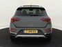 Volkswagen T-Roc 1.5 TSI Style | Panoramadak | Keyless | Achteruitrijcamera | Navigatie | Adaptieve cruise control | Parkeerassistent | Stoelverwarming |