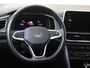 Volkswagen T-Roc 1.5 TSI Style | Panoramadak | Keyless | Achteruitrijcamera | Navigatie | Adaptieve cruise control | Parkeerassistent | Stoelverwarming |