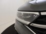 Volkswagen T-Roc 1.5 TSI Style | Panoramadak | Keyless | Achteruitrijcamera | Navigatie | Adaptieve cruise control | Parkeerassistent | Stoelverwarming |