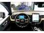 Volvo XC60 2.0 T8 AWD 335kW/456pk Aut8 Plug-in hybrid Ultra Dark LUCHTVERING + PANORAMADAK + HARMAN/KARDON + ADAPT.CRUISE + GOOGLE DASH + HEAD-UP + LANE ASSIST + STOEL-&STUURVERWARMING + 360 CAMERA + PARKSENSOREN V&A + 21" LM-VELGEN!!