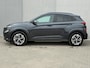 Hyundai Kona Electric EV Comfort Smart 39 kWh automaat / SOH 100% / Fabrieksgarantie t/m 2-2027 / 8 jaar Batterijgarantie / Volledig onderhouden / Stoel-/Stuurverwarming / Achteruitrijcamera / Navigatie / Apple Carplay/Android Auto /