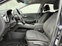 Hyundai Kona Electric EV Comfort Smart 39 kWh automaat / SOH 100% / Fabrieksgarantie t/m 2-2027 / 8 jaar Batterijgarantie / Volledig onderhouden / Stoel-/Stuurverwarming / Achteruitrijcamera / Navigatie / Apple Carplay/Android Auto /
