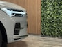 Volvo XC60 T6 AWD Recharge Plus Bright | Trekhaak | Adaptieve Cruise Control | Stoelverwarming voor+achter | Stuurwielverwarming | Schuifdak | Pilot Assist | BLIS Dode Hoek Detectie | Elektrische voorstoelen geheugen | Lederen bekleding | Zitting verlenging voorstoelen | 19 Inch | Google Infotainment | Keyless Drive | Parkeersensoren voor+achter | Privacy Glass | Elektrisch bedienbare achterklep | DAB Radio | Apple Carplay/Android Auto | Draadloos telefoon opladen | Volvo On Call met mobiele App functie | Vapour Grey Metallic |