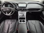 Hyundai Santa Fe 1.6 T-GDI HEV 4WD Premium Sky / Dealer onderhouden / Glazen schuif- en kanteldak / Head Up Display / Trekgewicht 1650 kg / Stuur- Stoel & Achterbank verwarming / Elektrische achterklep / Rondomzicht camera / Stoelventilatie / Adaptief cruise control /