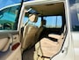 Toyota Land Cruiser Cruiser100 4.7i V8 Executive Leder 7PERS Youngtimer Clima Trekhaak PDC Schuifdak Perfect Onderhouden Cruise