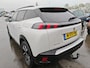 Peugeot 2008 1.2 PureTech Allure Pack | Navigatie | Camera | Trekhaak | NL auto | Apple carplay | Keyless | Bluetooth | Parelmoer |