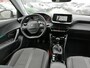 Peugeot 2008 1.2 PureTech Allure Pack | Navigatie | Camera | Trekhaak | NL auto | Apple carplay | Keyless | Bluetooth | Parelmoer |
