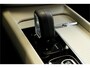 Volvo XC60 2.0 T6 AWD 250kW/340pk Aut8 Recharge Inscription Facelift! PANORAMADAK + ADAPT.CRUISE + STOEL-&STUURVERWARMING + CAMERA + PD-GLASS + GOOGLE DASH + KEYLESS ENTRY&GO + PILOT ASSIST + SUBWOOFER + LANE ASSIST + PARKSENSOREN + 20" LM-VELGEN!!