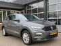 Volkswagen T-Roc 1.0 TSI 115pk STYLE / Trekhaak / Stoelverw. / Navi / BOVAG garantie