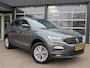 Volkswagen T-Roc 1.0 TSI 115pk STYLE / Trekhaak / Stoelverw. / Navi / BOVAG garantie