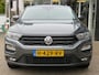 Volkswagen T-Roc 1.0 TSI 115pk STYLE / Trekhaak / Stoelverw. / Navi / BOVAG garantie