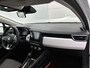 Renault Clio 1.6 E-Tech Hybrid 145 Evolution | Achteruitrijcamera | Airco | Apple Carplay/Android Auto | Cruise Control | Full LED | Parkeersensoren Voor en Achter |