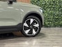 Volvo EX40 Single Motor Extended Range Ultra 82 kWh | 100% SoH | Trekhaak | Schuifdak | 360° Camera | Harman Kardon | Adaptieve Cruise Control | Bestuurdersstoel elektrisch geheugen | Stoel en Stuurwielverwarming | 19 Inch | Passagiersstoel elektrisch | Microtech / alcantara bekleding met wit stiksel en bies | Zitting verlenging voorstoelen | Pilot Assist | BLIS Dode Hoek Detectie | Warmtepomp | Google Infotainment | Keyless Drive | Verlichtingspack 2 | Parkeersensoren voor+achter | Elektrisch bedienbare achterklep | Breedstralers in voorbumper | Draadloos telefoon opladen | DAB Radio | Alarm Klasse III | Apple Carplay/Android Auto | Volvo On Call met mobiele App functie | Sage Green Metallic |