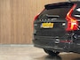 Volvo XC90 T8 AWD Recharge Ultimate Dark | Luchtvering | Trekhaak | 360° Camera | Head-Up Display | Harman Kardon | 455pk | Adaptieve Cruise Control | Stoelverwarming voor+achter | Stuurwielverwarming | Schuifdak | Full LED Meesturende koplampen | Pilot Assist | BLIS Dode Hoek Detectie | Alcantara hemelbekleding | Lederen zonnekleppen en handgrepen | Elektrische voorstoelen geheugen | Lederen bekleding | Zitting verlenging voorstoelen | Lederen dashboard | 20 Inch | Google Infotainment | Keyless Drive | Privacy Glass | Elektrisch bedienbare achterklep | Geïntegreerd kinderzitje achterin | Geïntegreerde zongordijnen achterportieren | Verlichte instaplijsten | 7-Persoons | 4-Zone Climate Control | DAB Radio | Apple Carplay/Android Auto | Alarm Klasse III | Draadloos telefoon opladen | Volvo On Call met mobiele App functie | Onyx Black Metallic |