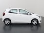 Kia Picanto 1.0 GDi DynamicLine | Airconditioning | Cruise control | Navigatie | Rijstrookvolgassistentie | Achteruitrijcamera |