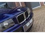 BMW 3-Serie Cabrio 320i E36 | HiFi audio | Motorsport velgen | Montrealblau | Leer | Sportstuur | Stoelverwarming | Airco | 150 pk | 6 cilinder