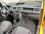 Volkswagen Caddy Maxi 2.0 TDI L2H1 Airco Cruise controle Trekhaak 1500kg trekgewicht Parkeersensoren achter Kastinrichting Schuifdeur Telefoon verbinding 1e eigenaar Euro 6 Verlengd bpm vrij voor particulier gebruik !!