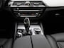 BMW 5-Serie Touring 520e 150kW | ACHTERUITRIJCAMERA | LEDER INTERIEUR | NAVIGATIE GROOT | MEMORY SEAT | TREKHAAK WEGKLAPBAAR | LED VERLICHTING | CLIMATE CONTROL | STOELVERWARMING |