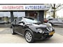 Nissan Juke 1.2 DIG-T Benzine Connect Edition * Super Luxe * Trekhaak * Navigatie * Vierseizoenenbanden + L.M. Velgen * Climate & Cruise Control * Parkeer Camera * Vingerhoets; Vierde Generatie Eersteklas Service. Al meer dan 100 jaar een begrip in de Brabantse Kempen.