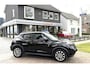 Nissan Juke 1.2 DIG-T Benzine Connect Edition * Super Luxe * Trekhaak * Navigatie * Vierseizoenenbanden + L.M. Velgen * Climate & Cruise Control * Parkeer Camera * Vingerhoets; Vierde Generatie Eersteklas Service. Al meer dan 100 jaar een begrip in de Brabantse Kempen.