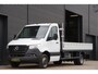 Mercedes-Benz Sprinter 519 3.5T OPEN LAADBAK, 3.5T TREKHAAK, DUBBELLUCHT, ADAPT. CRUISE, STANDKACHEL, CLIMA, LEDER STUUR, NAVI, MBUX, DUBBEL LUCHT